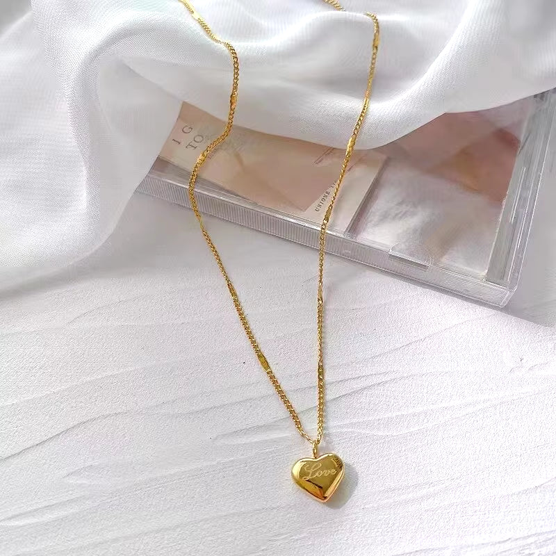 1Pcs Gold-Color Necklace Ms Simple Fashion Peach Heart Engraved Love Collarbone Chain Holiday Gifts