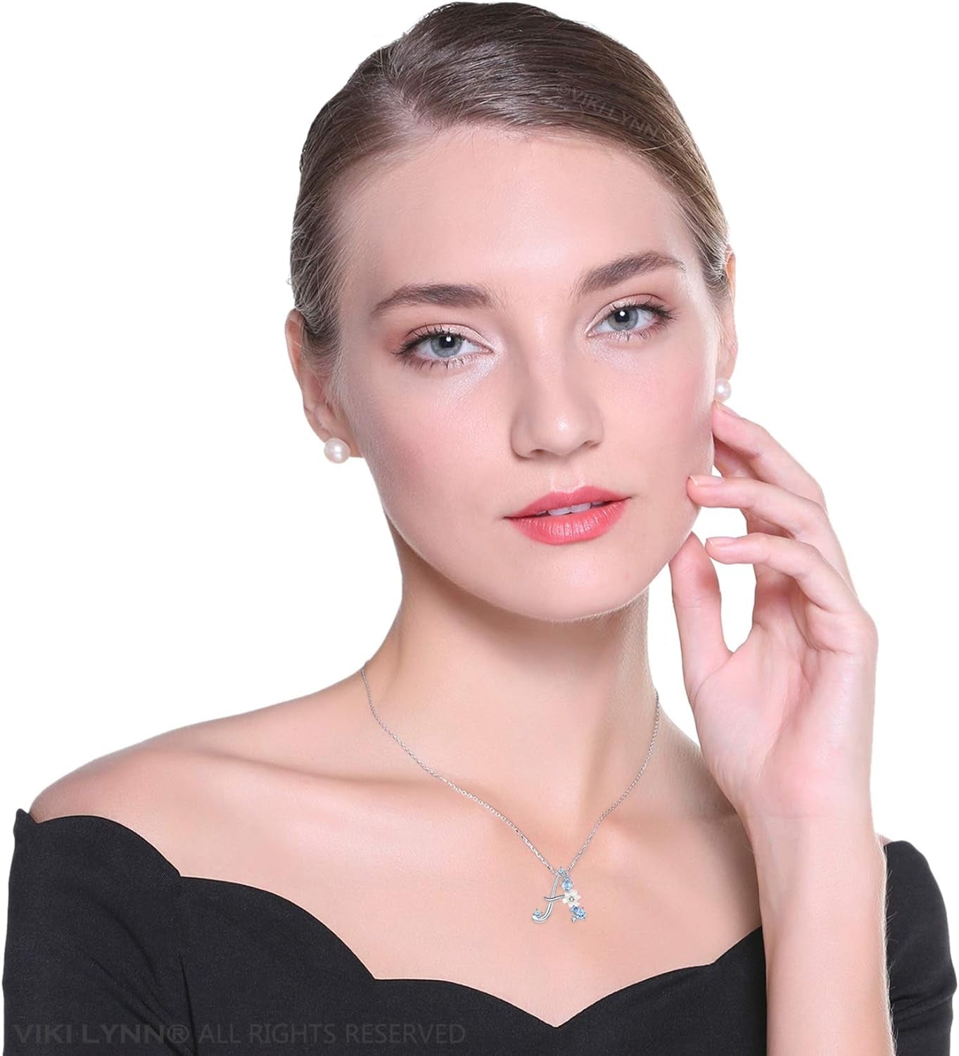 Sparkle with Meaning: Customizable Initial Necklace in 925 Sterling Silver with Cubic Zirconia