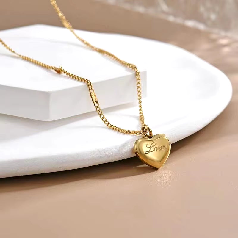 1Pcs Gold-Color Necklace Ms Simple Fashion Peach Heart Engraved Love Collarbone Chain Holiday Gifts